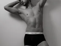 heteros_curious webcam thumbnail