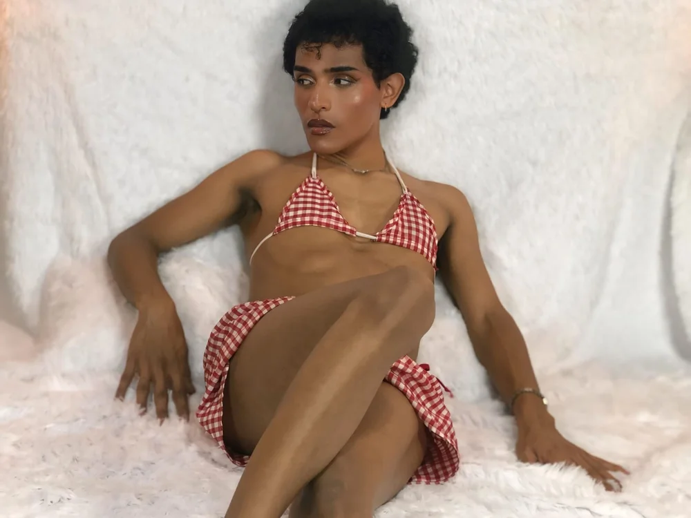 myst_angel Adlı Modelin Çevrimdışı XXX Sohbeti