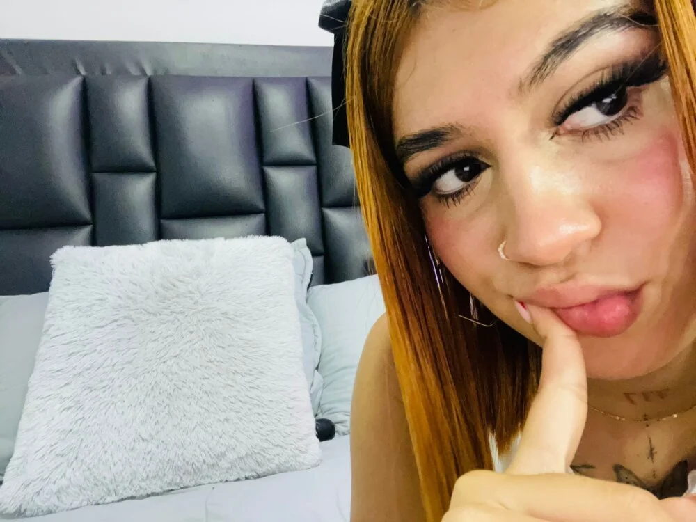 Офлайн-чат XXX SoofiKiss