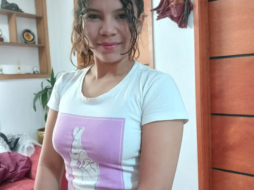 Alexa_Thonson's Offline XXX Chat