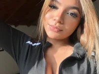 Chat XXX ao vivo de Emilly_mell