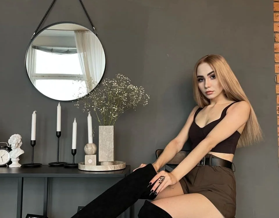 NurzaDonna's Offline XXX Chat