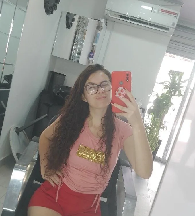 Becca_Mills' Offline Chat Room