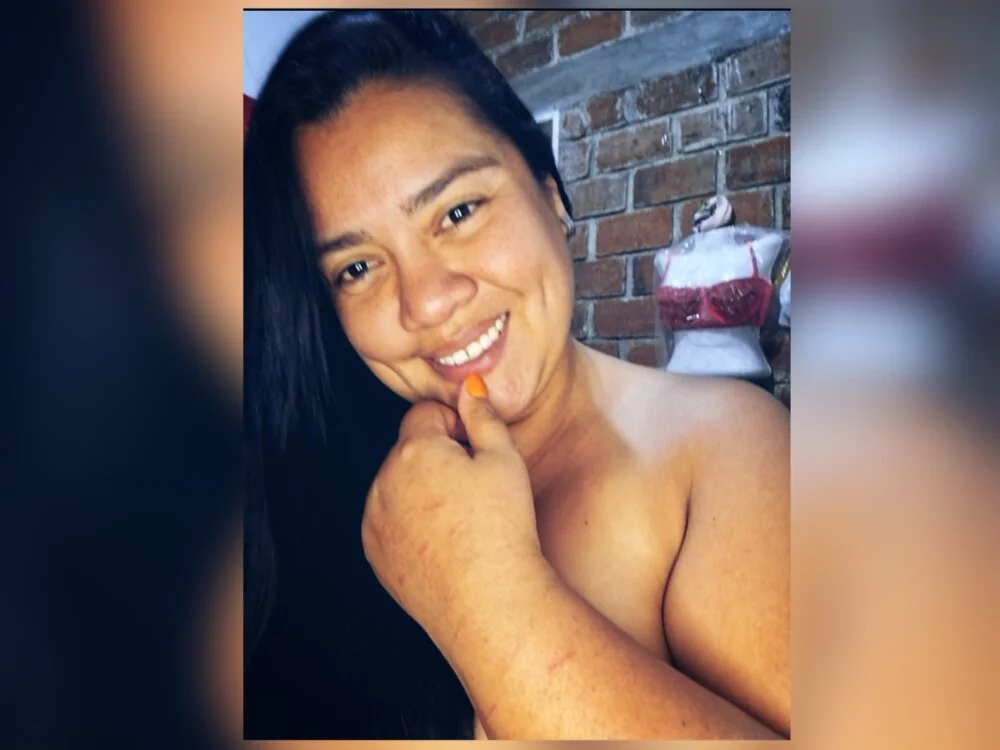 Chatroom XXX hors ligne de NARNYALABELLA