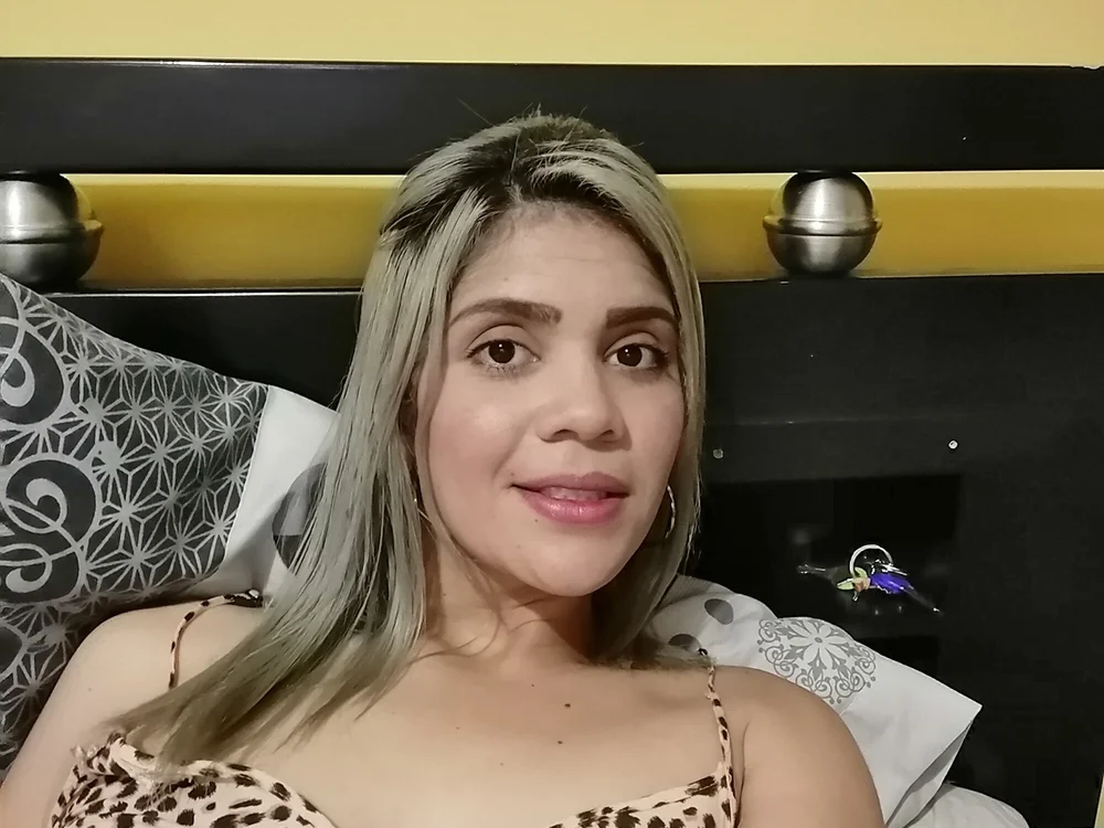 Franchesca_hot69 offline chatrum