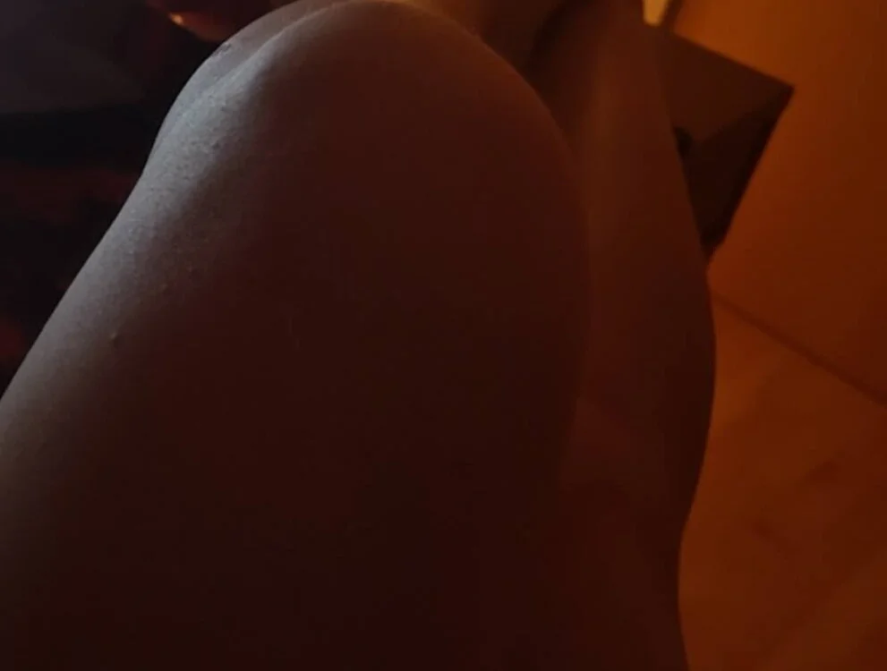 SilentLena's Offline XXX Chat