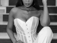 Ayrella002