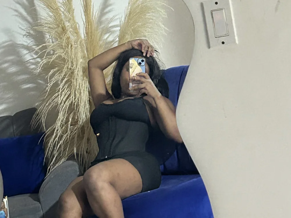 Dulceemma20 offline chatrum