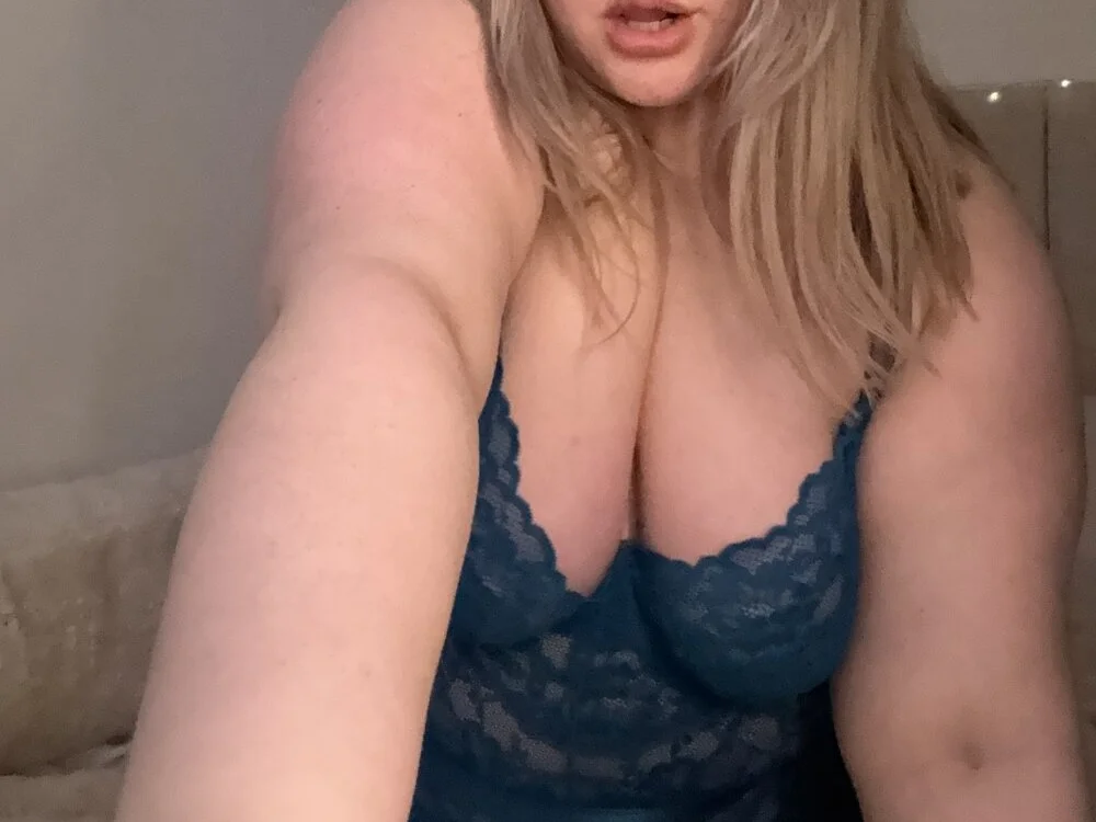 amberose5's Offline XXX Chat