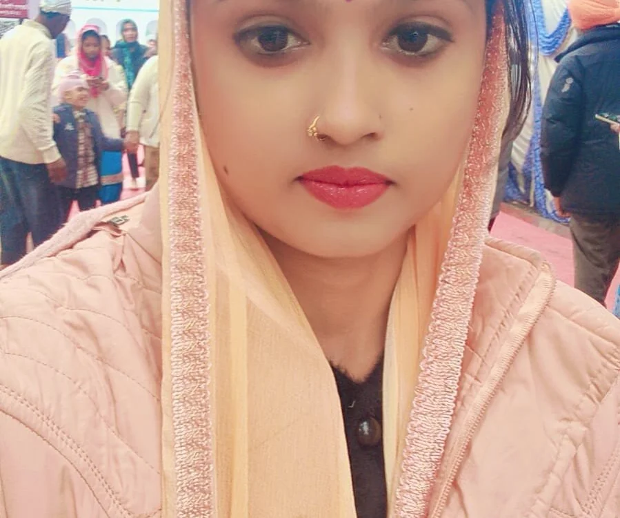 CUTI_NAINA_'s Offline XXX Chat