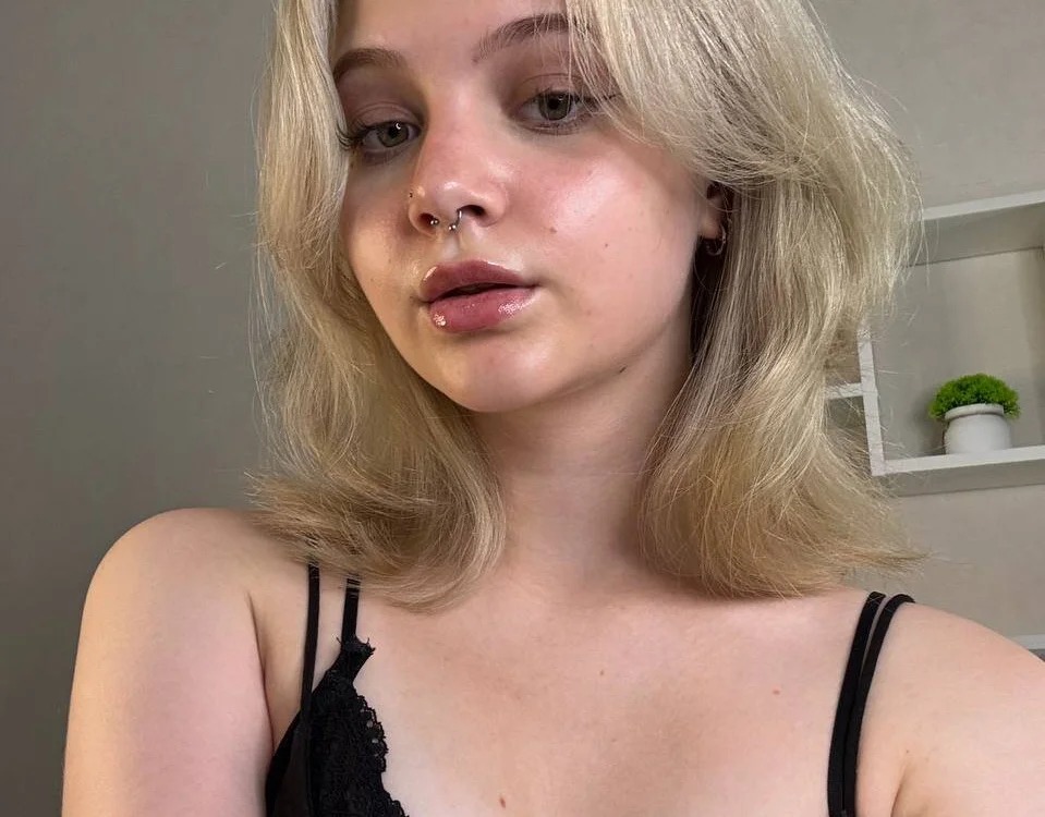 Allice_Cox: συνομιλία ΧΧΧ εκτός σύνδεσης