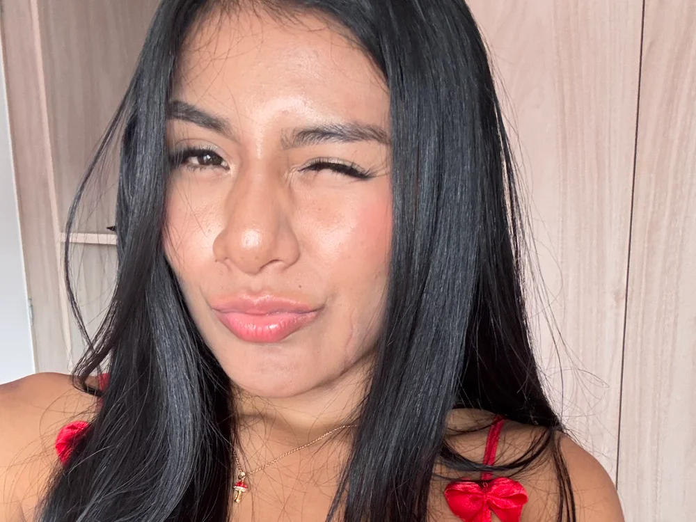 Roxie_Roguen Offline XXX chat