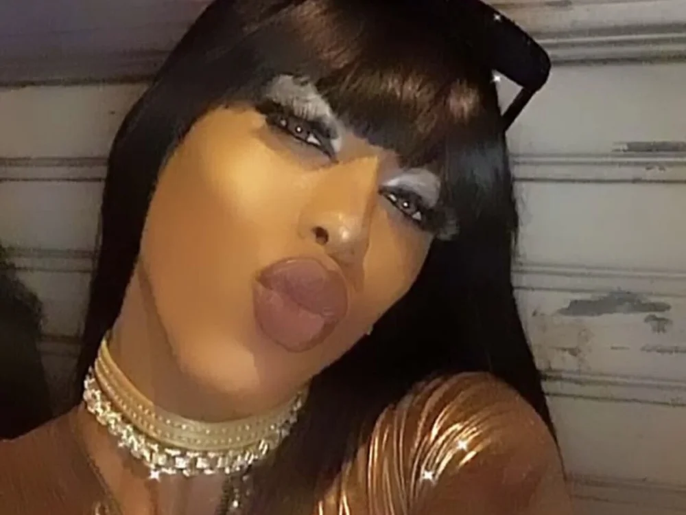 Carlotaadol's Offline XXX Chat