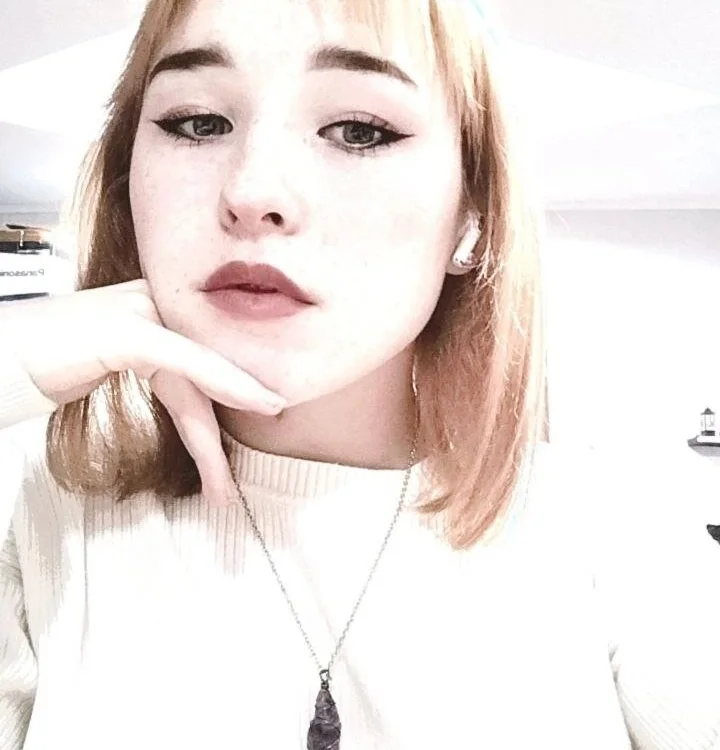 TessGoldman's Offline Chat Room