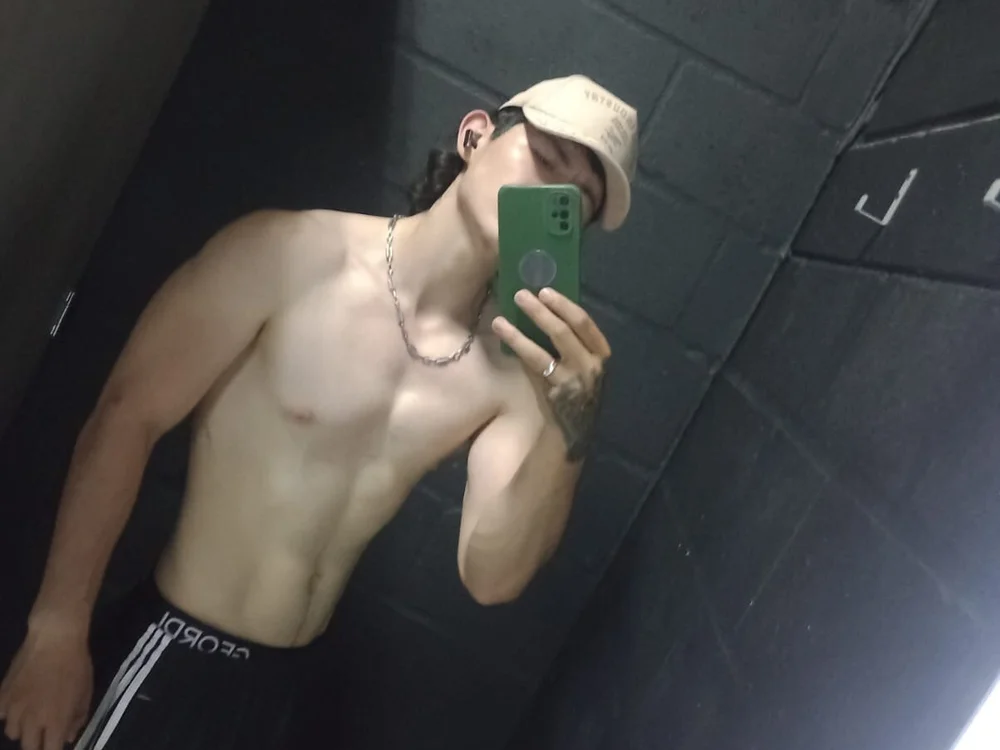 Owenn_17 offline chatrum