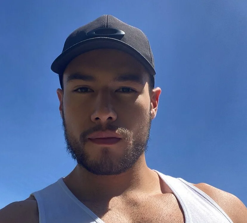 ASHTON_JOHNSON's Offline XXX Chat