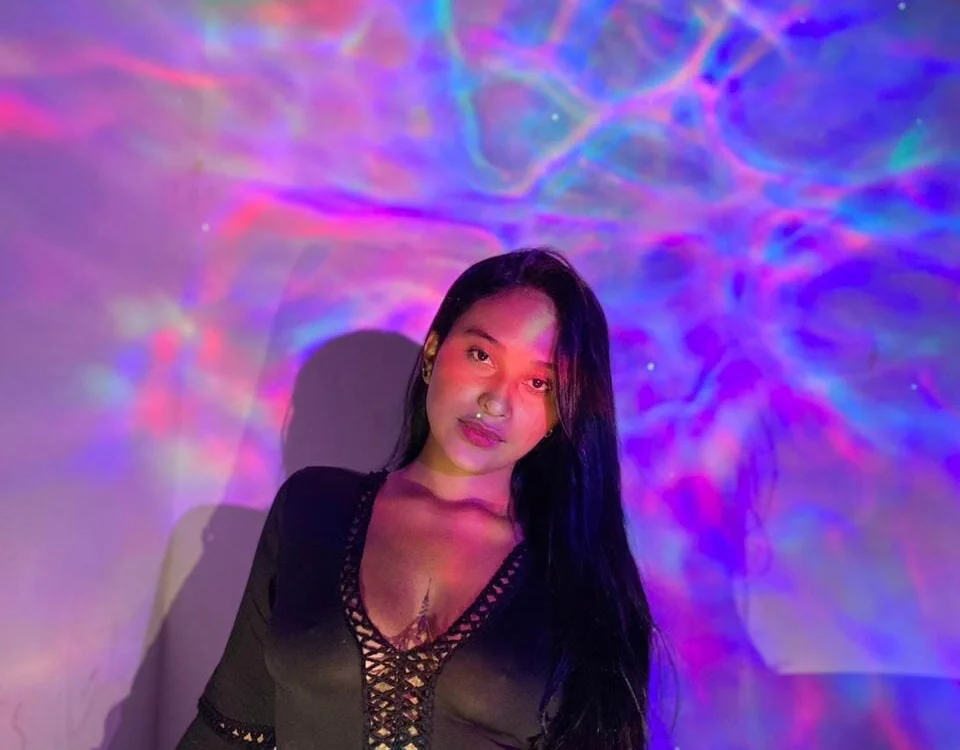 Frida_Lane's Offline Chat Room