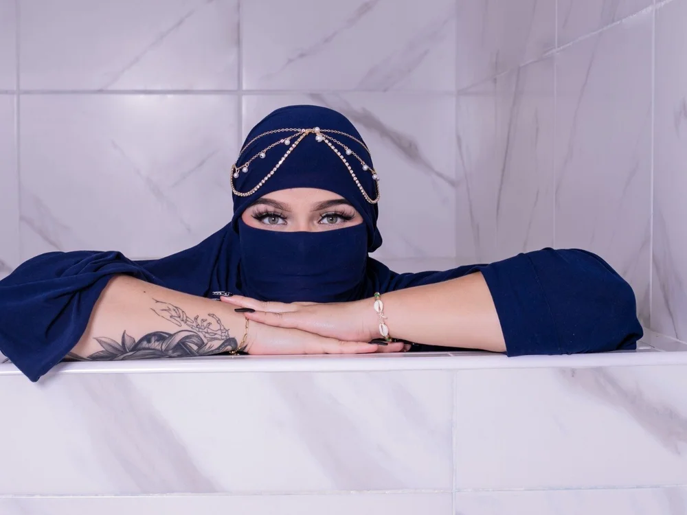 anna-henao XXX чат на живо