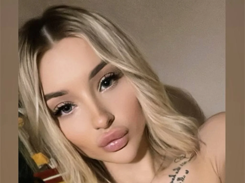 SoftieBlonde's Offline XXX Chat