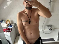 Ghxst_runner webcam model