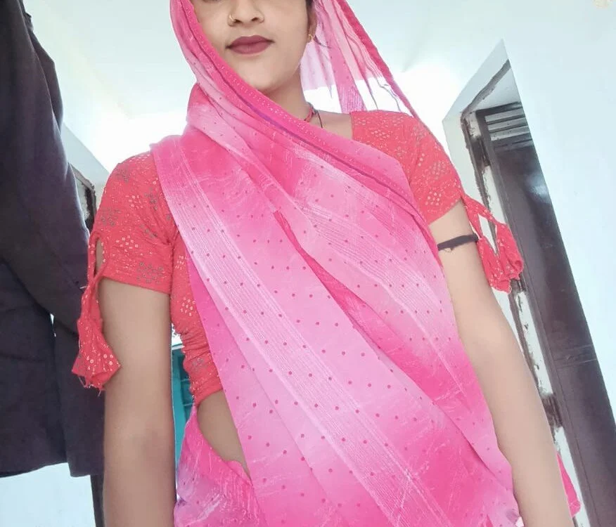 Queen_sanjna offline chatrum