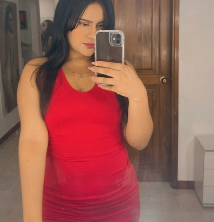 Charlotteto_'s Offline XXX Chat