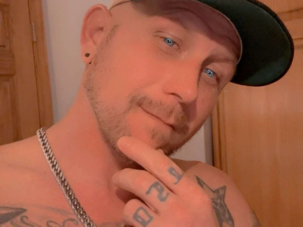 J-Dubb Chat XXX offline