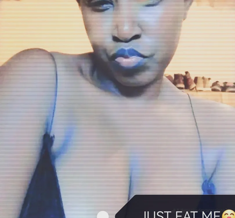 boottlycious' Offline Chat Room