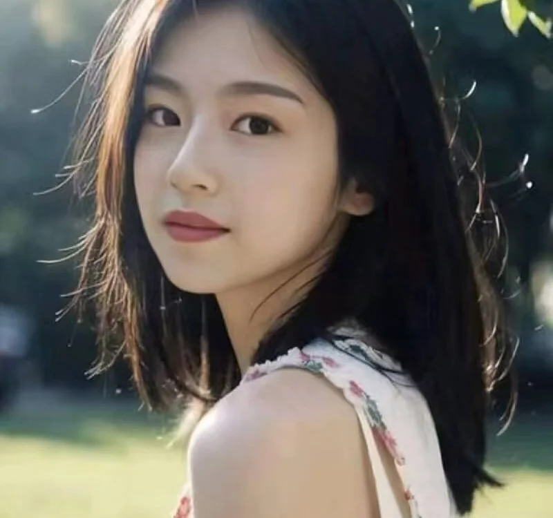 Olivia_PINK0322 cam model