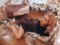 Модель CarrieLoveX