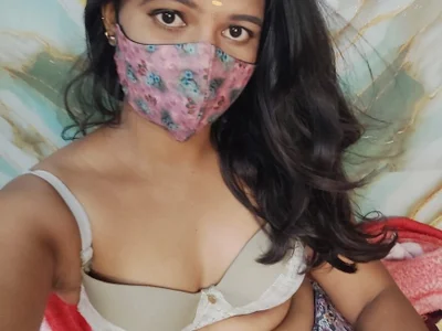 Tamil_Sanjana_ on StripChat