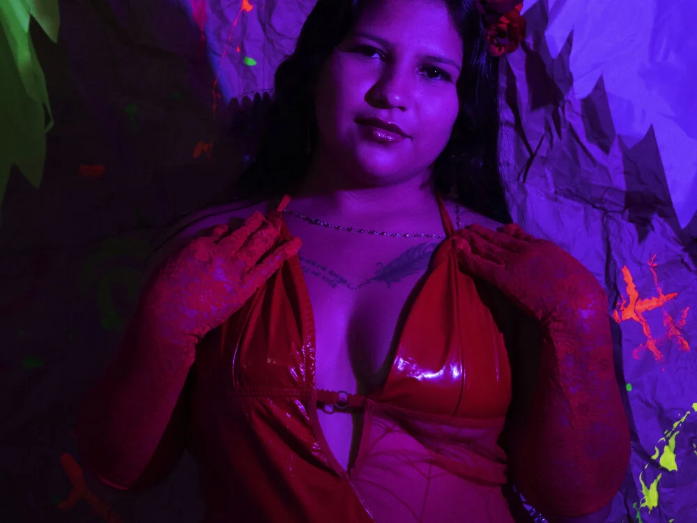 SammySmall_F_w Offline XXX-Chat