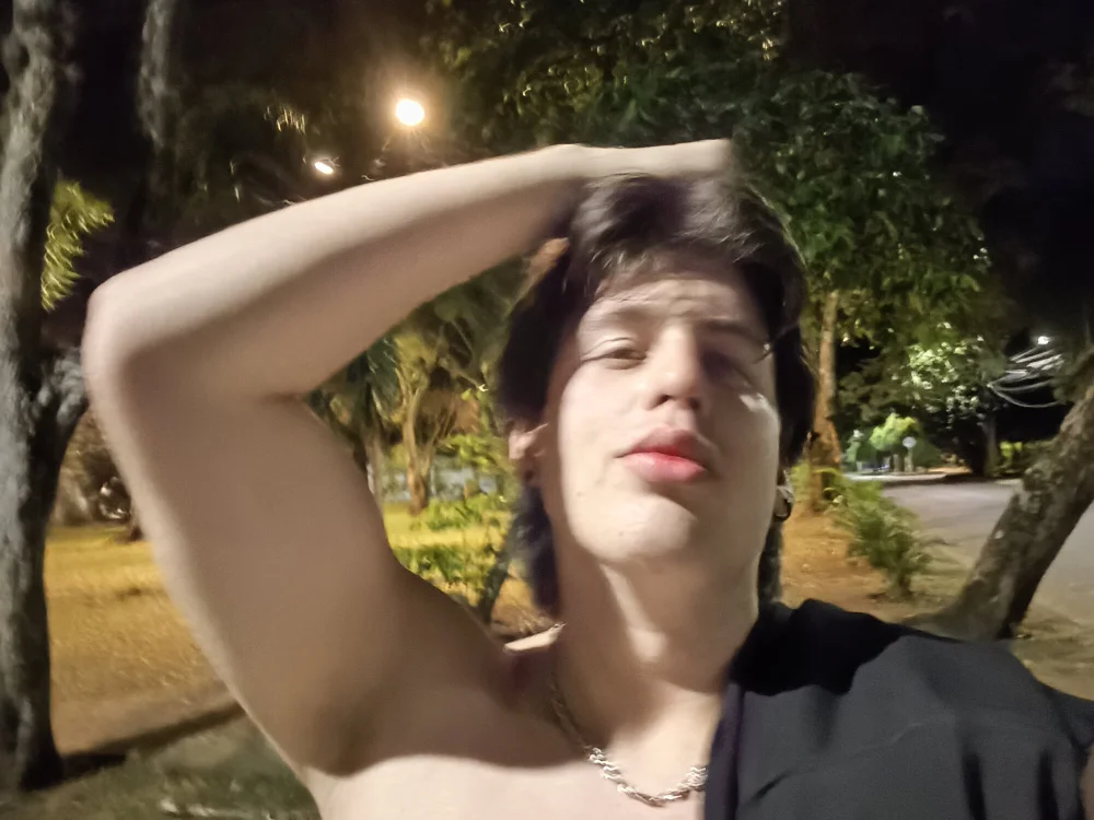 Tomlsjfksj 离线XXX聊天