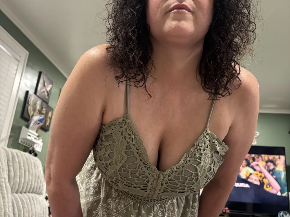 IvysBedroomXO's Offline XXX Chat