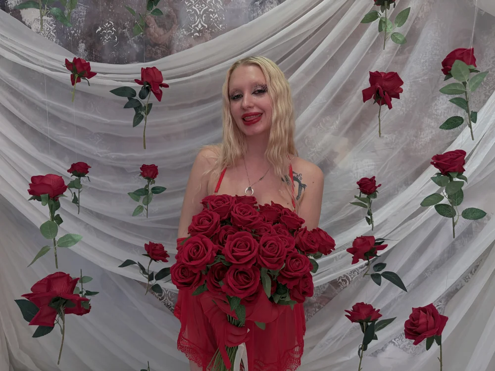 Mila_NoRules Offline XXX-chat