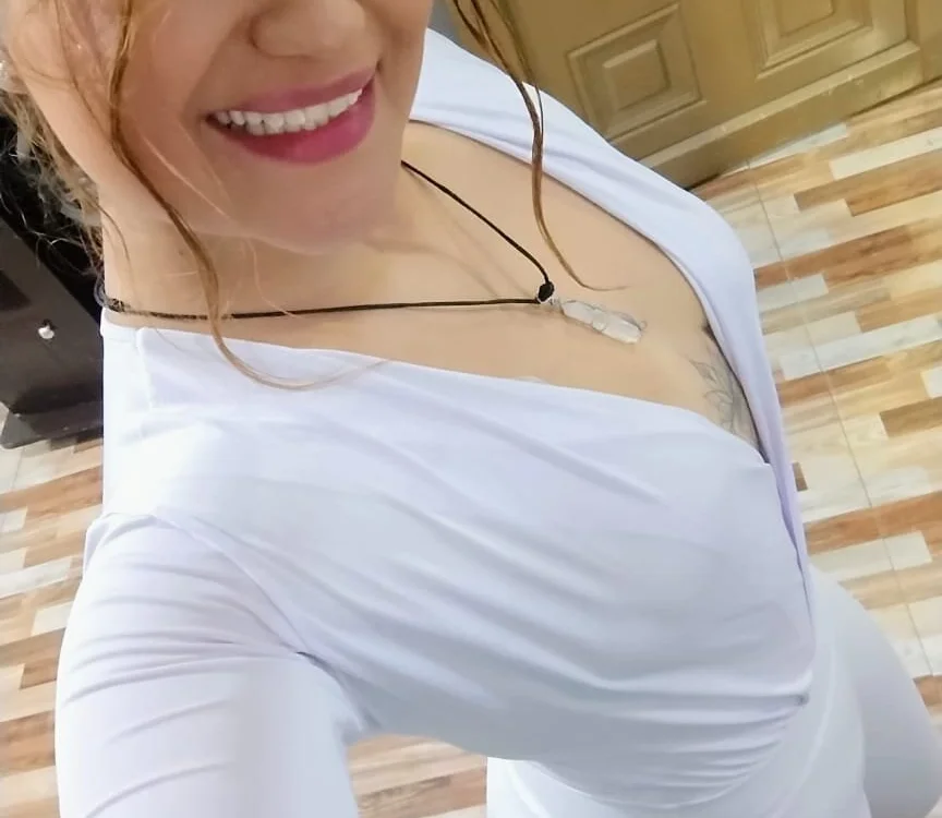 Licenia_'s Offline XXX Chat