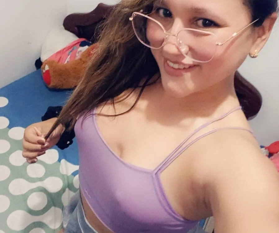 renataa21 Offline XXX-chat