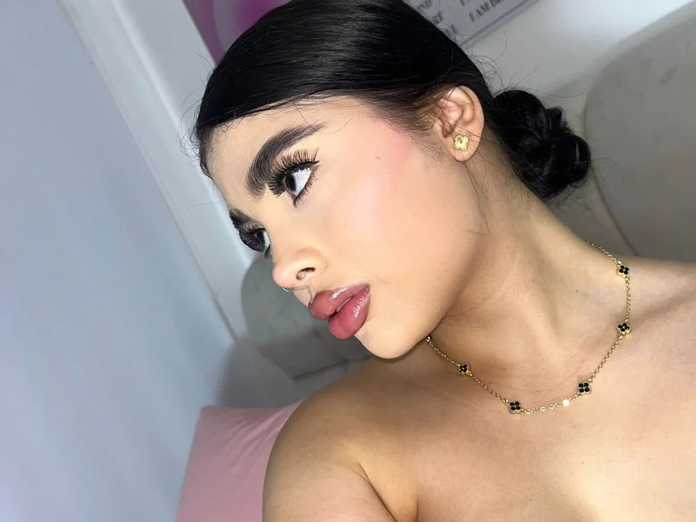 Офлайн-чат XXX Kylei_Jenn2