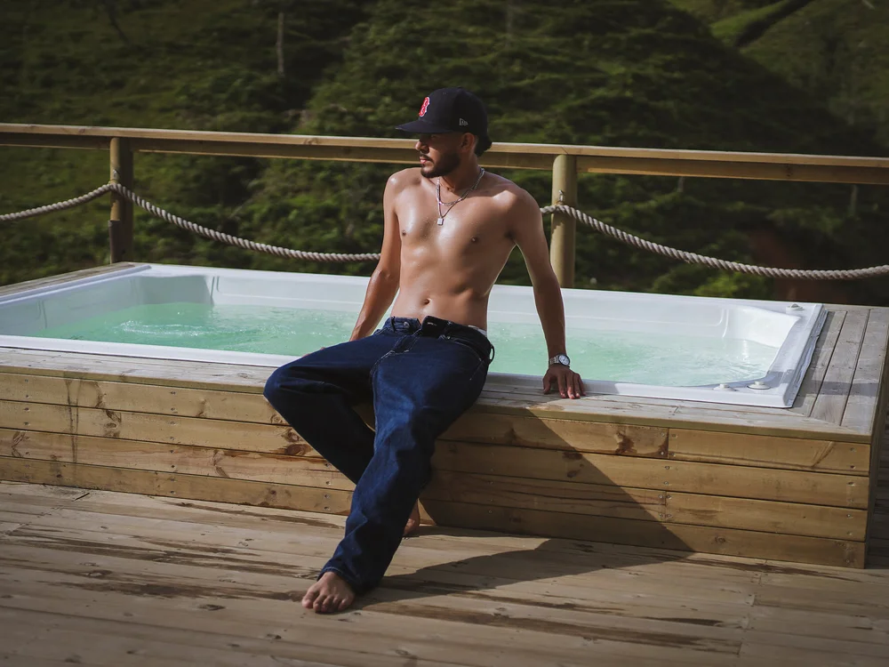 Jordan_Mikee's Offline Chat Room