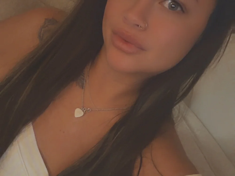 MollyBabyX's Offline XXX Chat