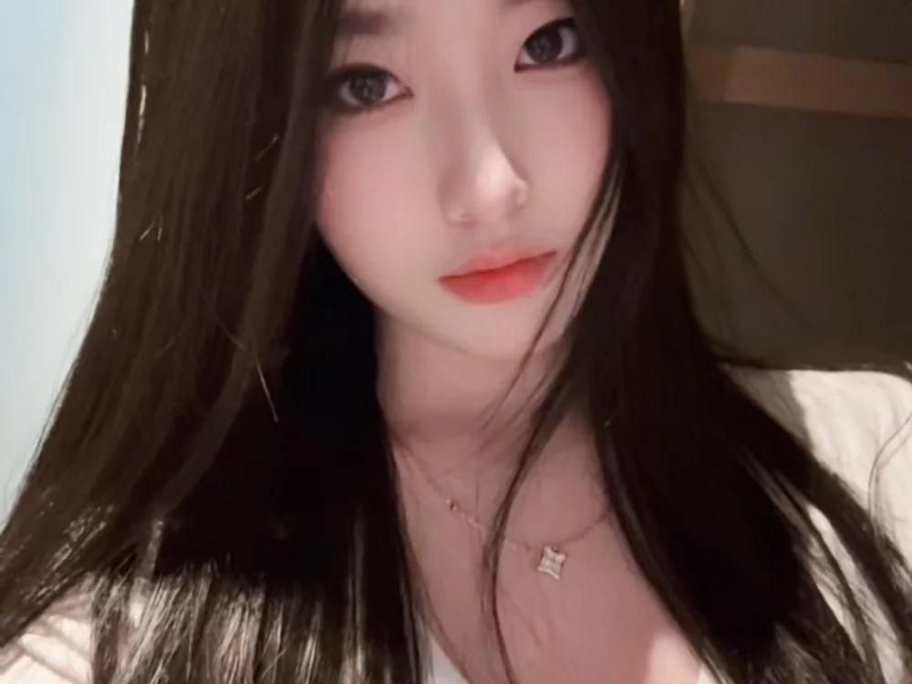 Chat XXX offline de Gloomy_naomimisora