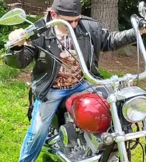 howudoin2025 Adlı Modelin Çevrimdışı XXX Sohbeti