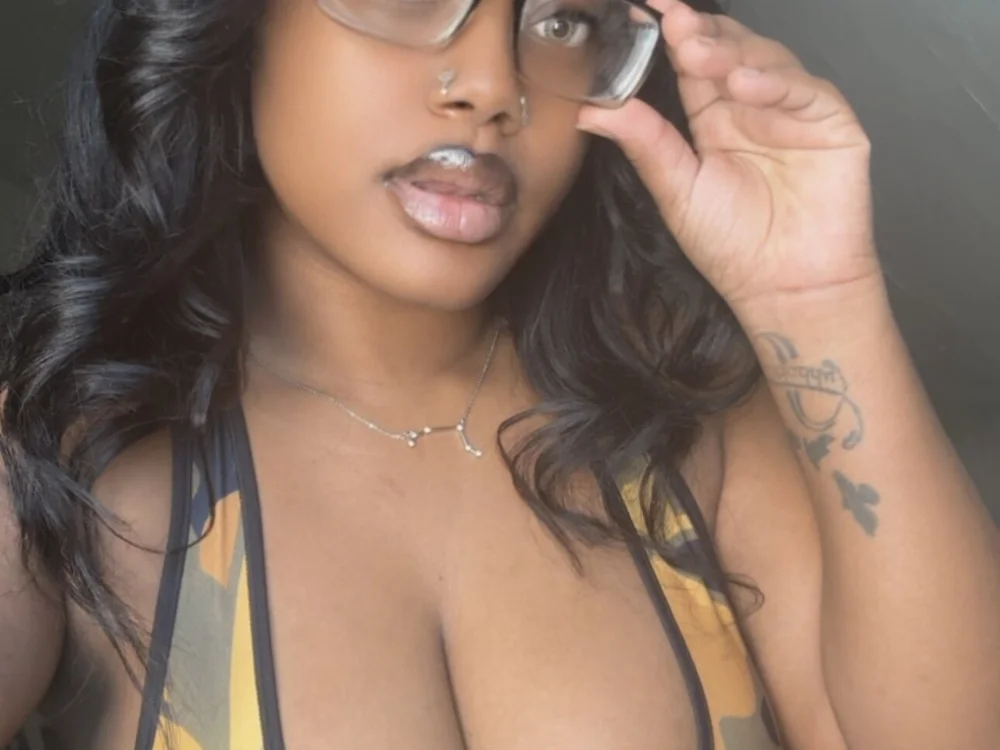 brownmistress' Offline Chat Room