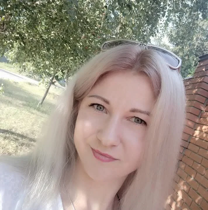 Kitti-Ellison: συνομιλία ΧΧΧ εκτός σύνδεσης