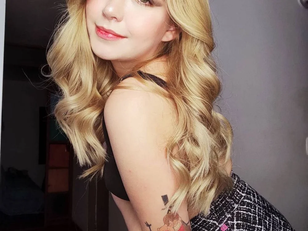 Rose_and_Ninna's Offline XXX Chat