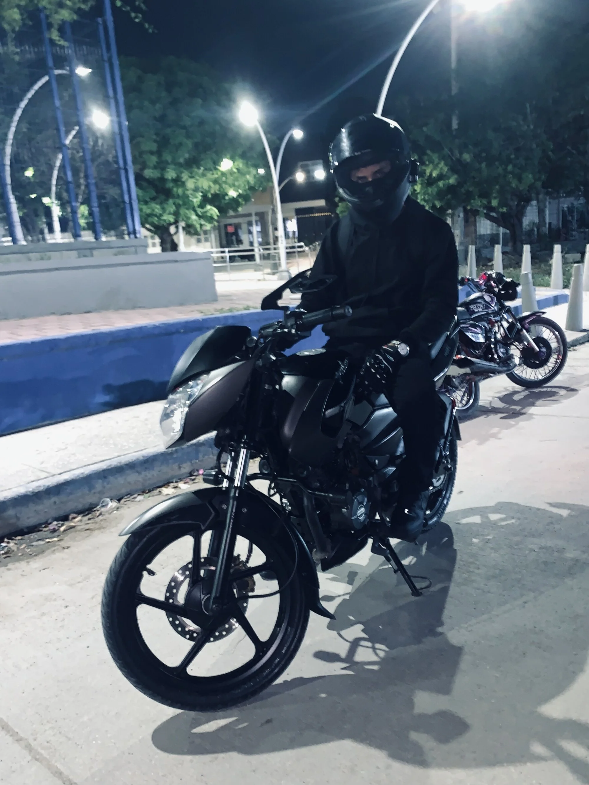 bayron100