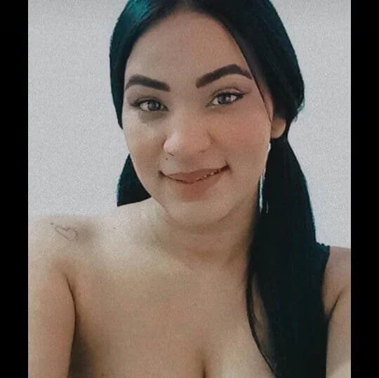 vickylovee1's Offline XXX Chat