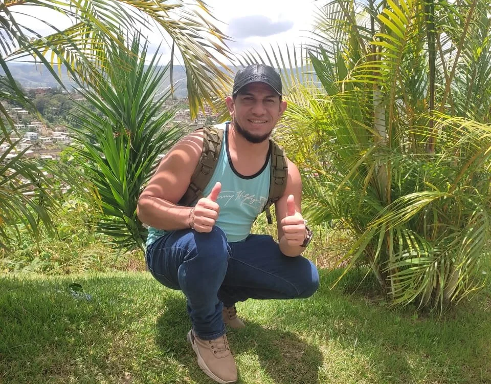 Rojasmike90 Chat XXX Ngoại tuyến