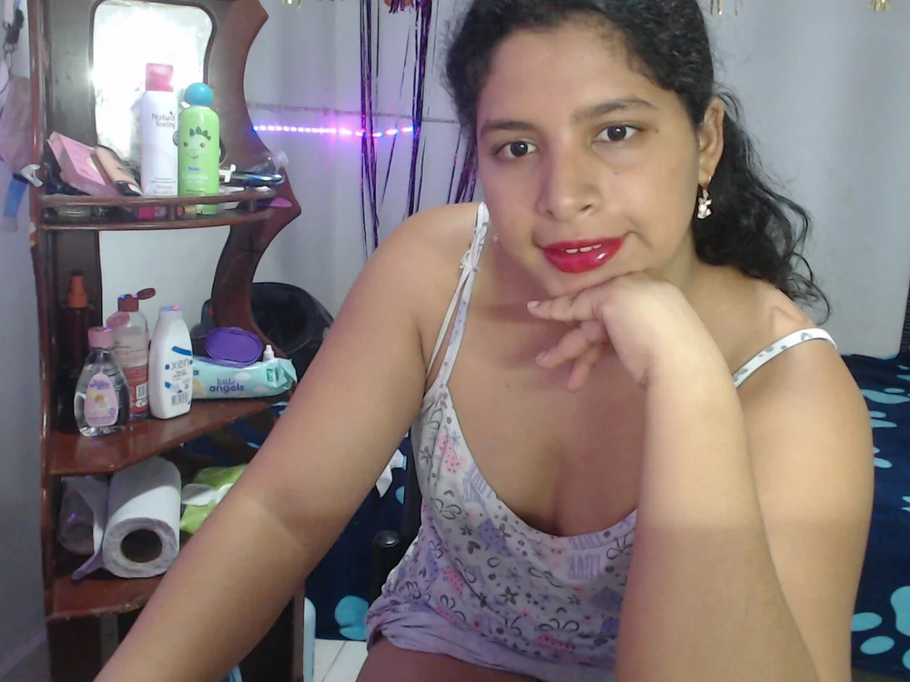 sexyhot20xxx's Offline Chat Room