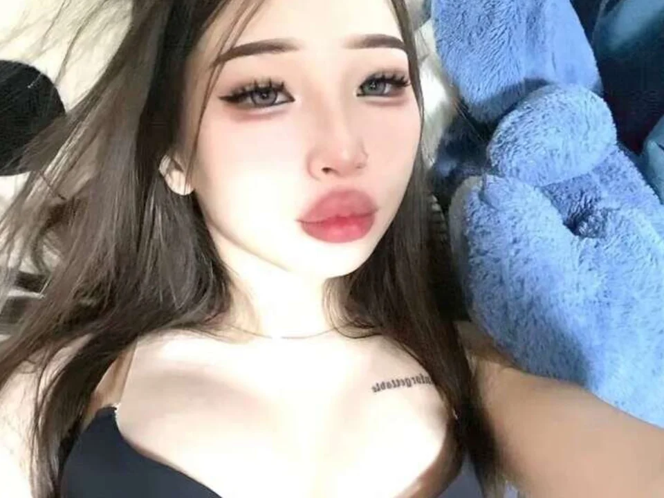 Offline XXX chat modela loolashow